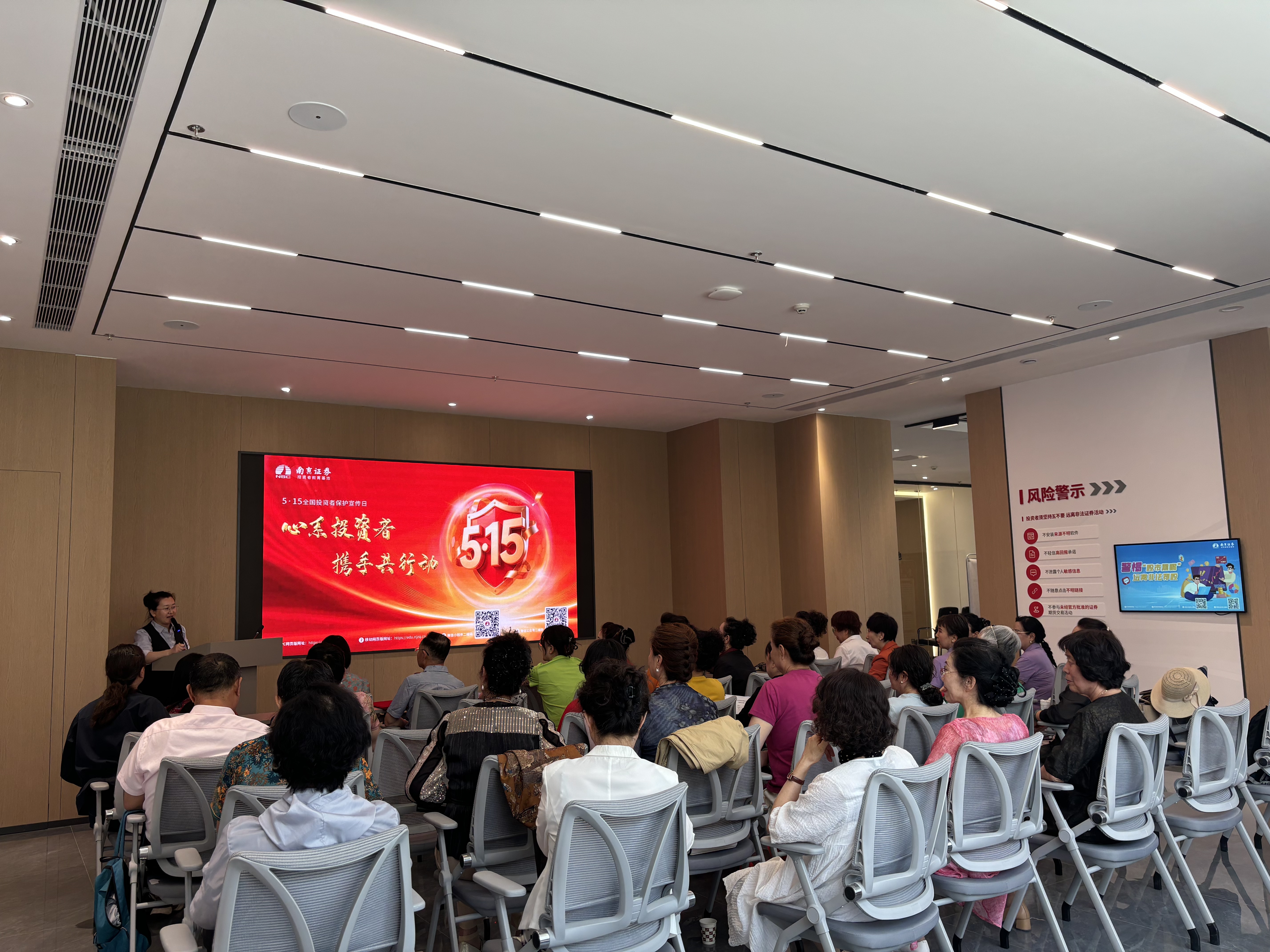 d6381083cadde2b4ec13cb4011c69d1f.jpg 瓦力游戏| 首页 -瓦力出品,必属精品